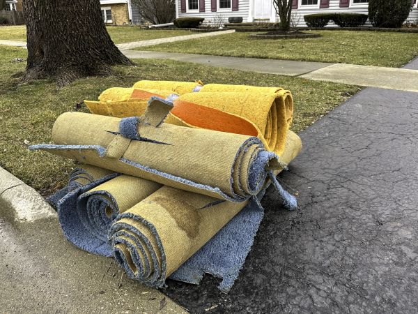 Carpet Haul Away Service in Kenner