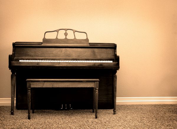 Piano Disposal Service in Kenner